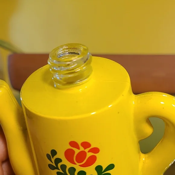 Avon - Picture 6 of 8